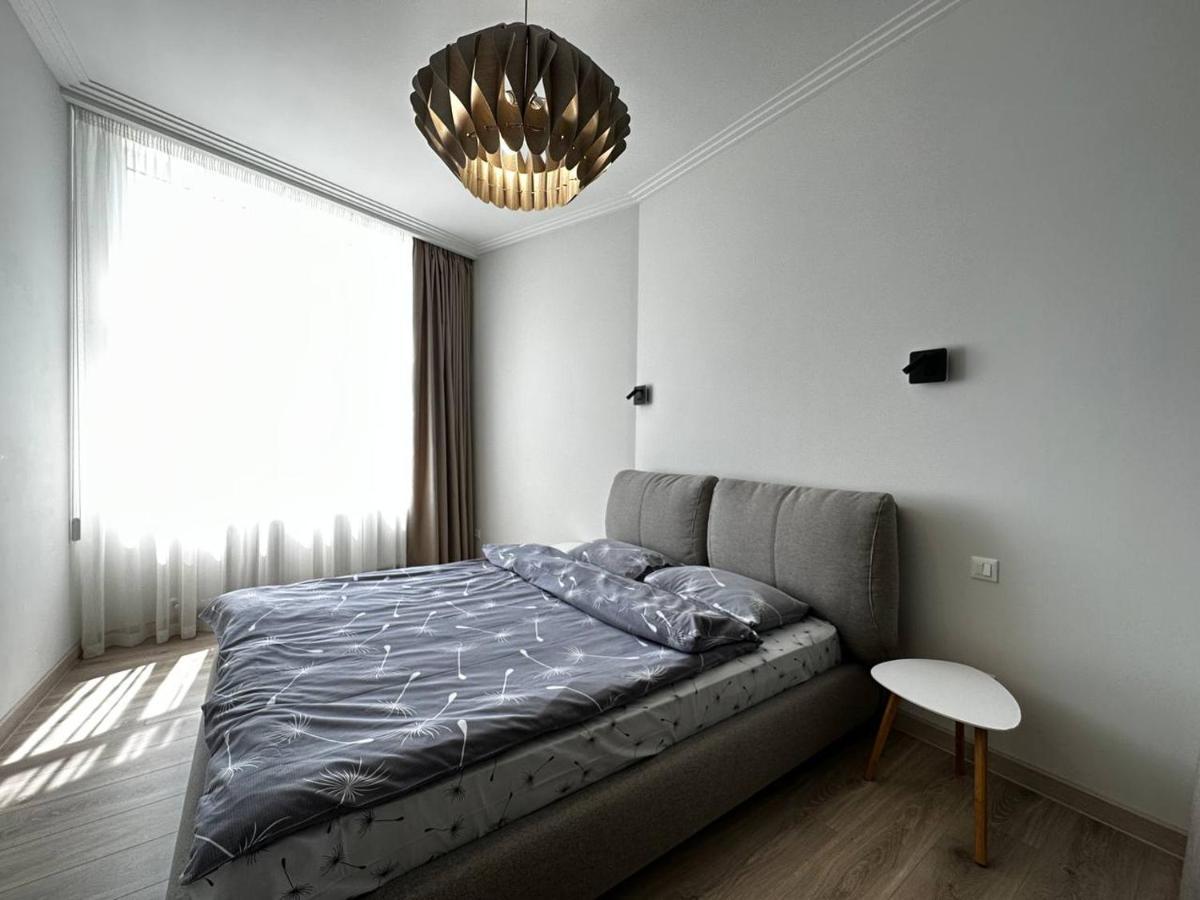 Sea Symphony 3-Bedrooms Lux Apartment โอเดสซา ภายนอก รูปภาพ